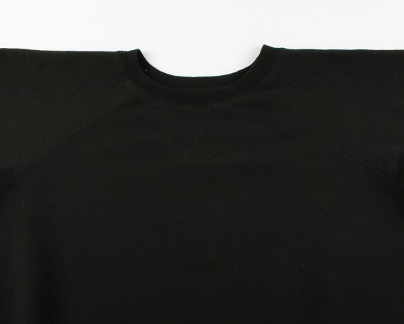 leola_black_detail_front