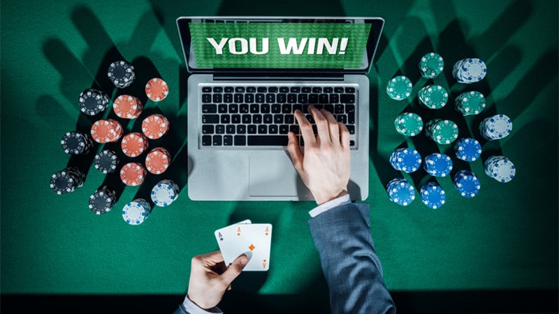 Manage The Risk In Online Casinos
